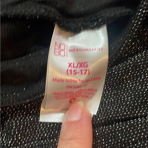 🆕 No Boundaries Metallic Christmas Holiday High Waisted Black Soot Leggings - Picture 6 of 8